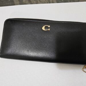 Coach Zip Around Wallet Black